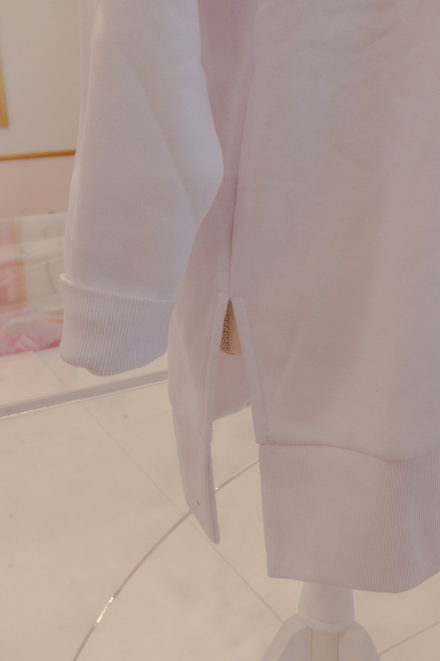 Sweatshirt - White