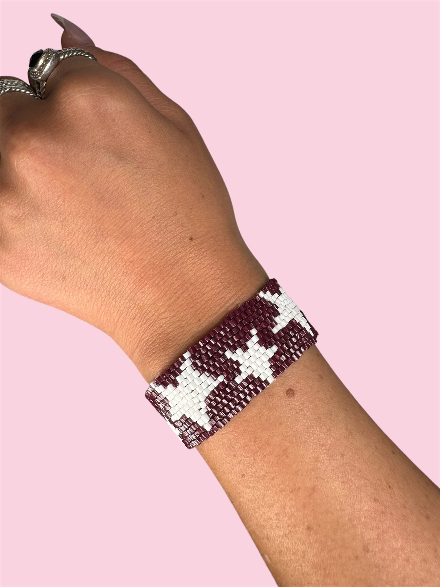 MAROON STAR ADULT BRACELET