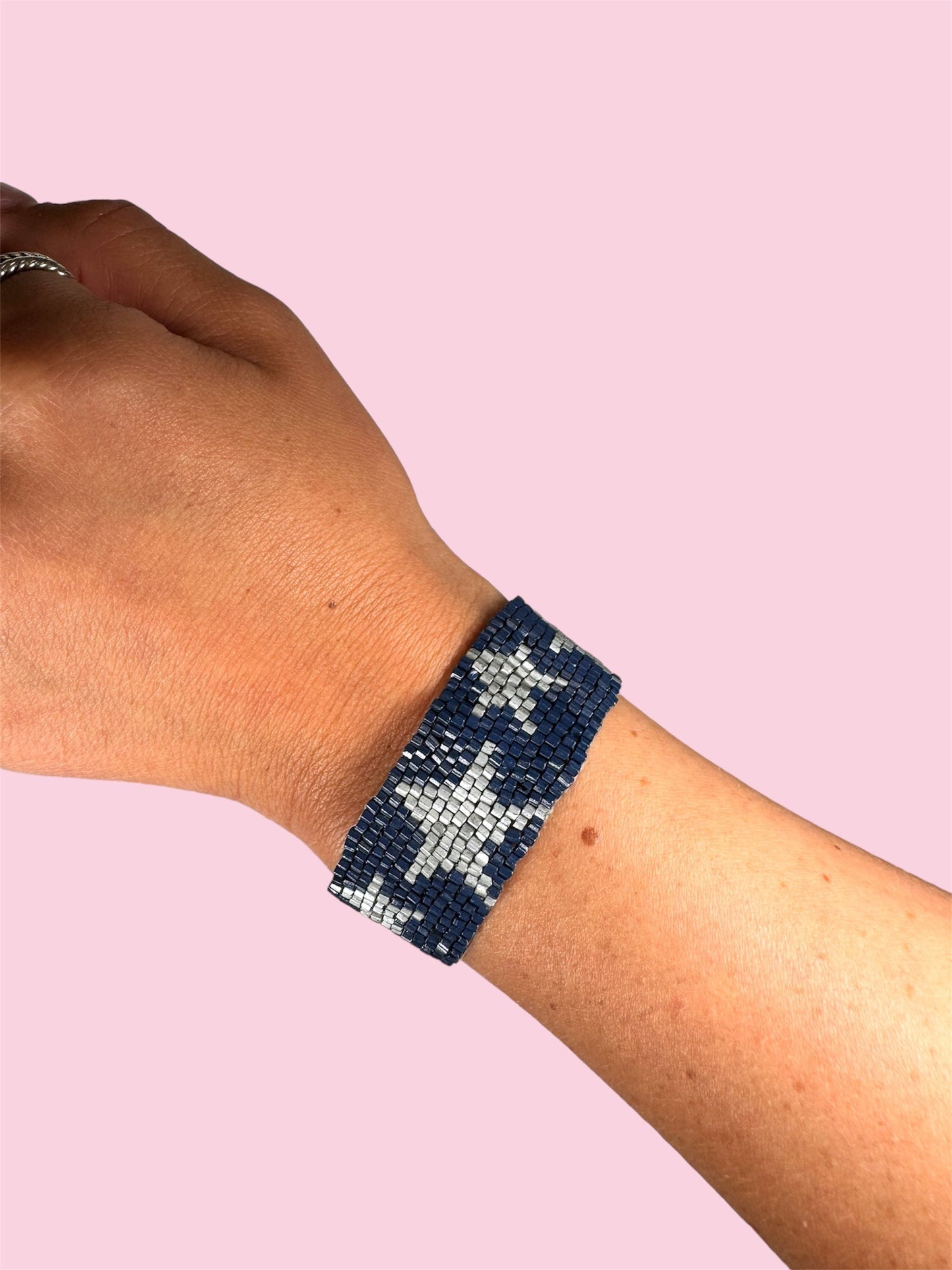 NAVY AND SILVER STAR ADULT BRACELET